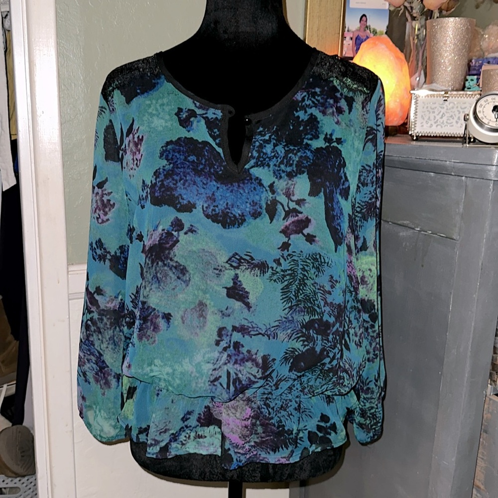 Silky sheer printed blouse by Lily Rose, size M.